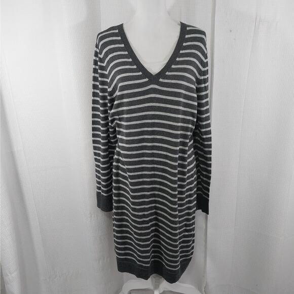 OLD NAVY! ASH & CHARCOAL GRAY FINE KNIT STRIPED, V-NECK SEESTER DRESS! SZ XL - Picture 2 of 11